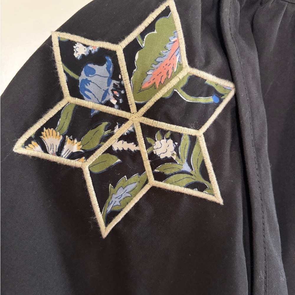 Entro Black Blouse with Star Embroidery - Picture 5 of 5